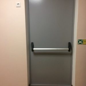 Противопожарная дверь с порошковым напылением / серия FRM7349